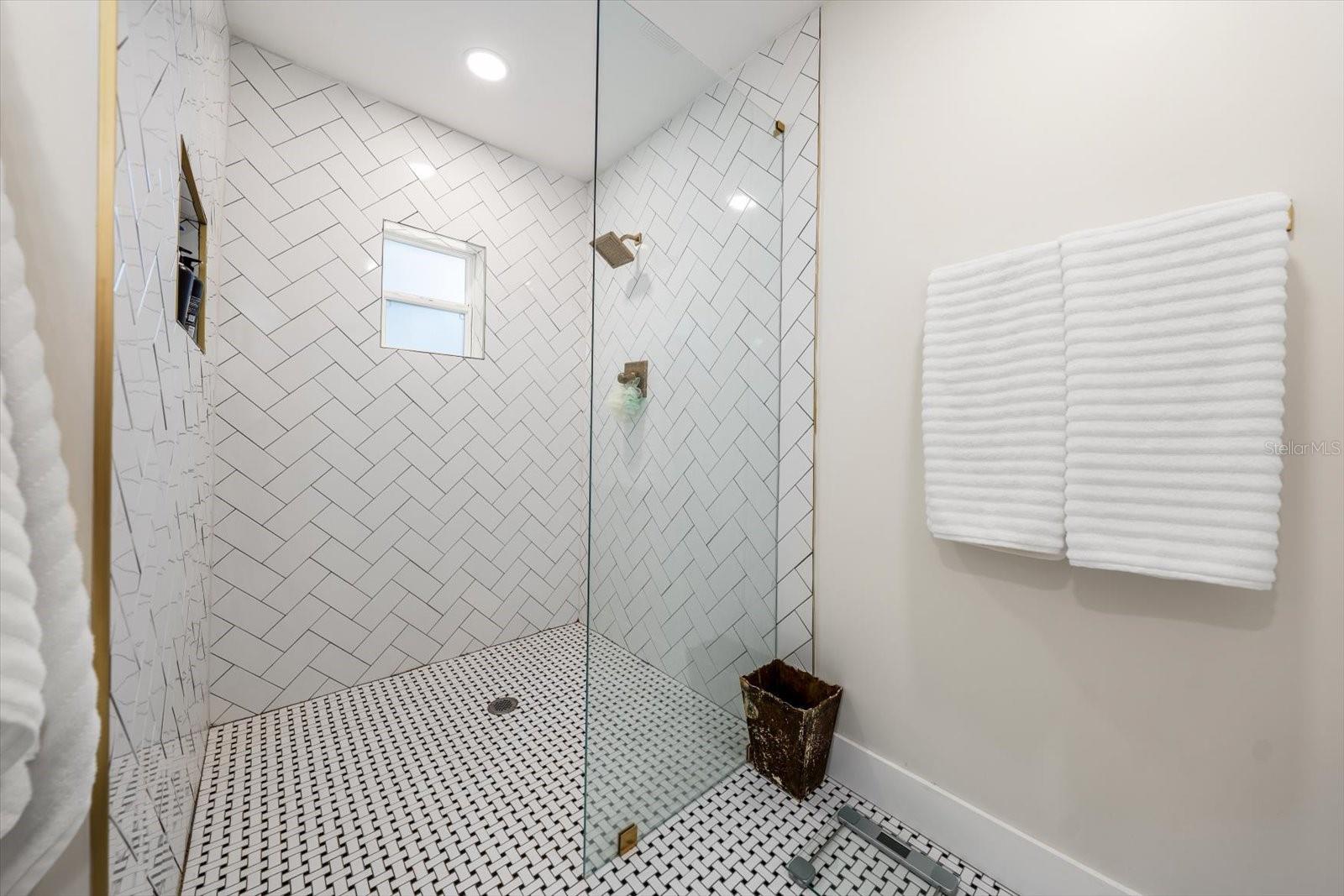 1736 GOLF VIEW DR — photo 26