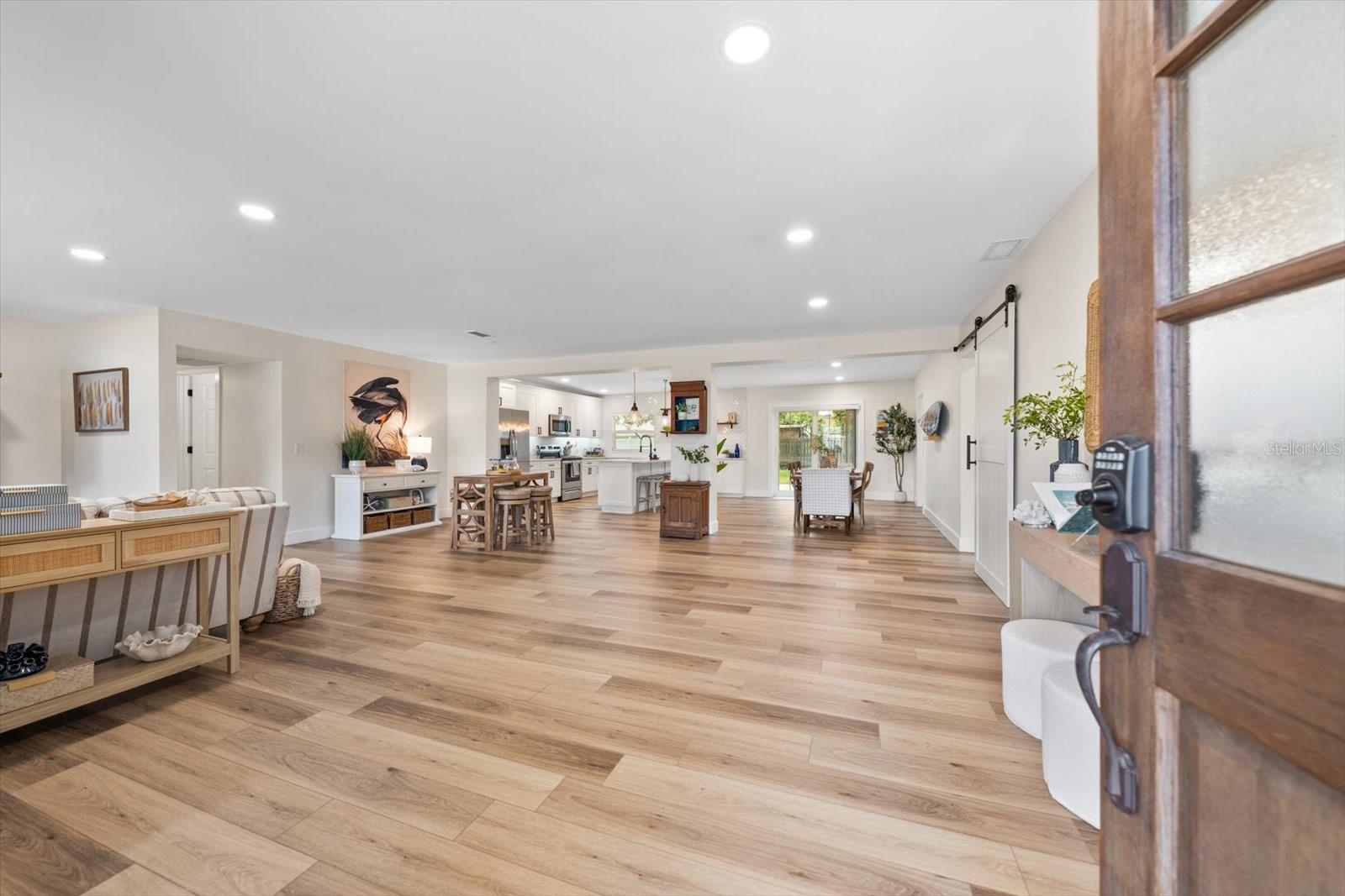 1736 GOLF VIEW DR — photo 4