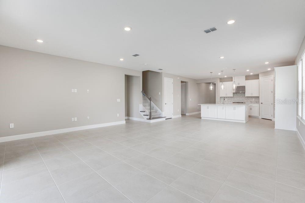 712 SKY SHADE DR — photo 10