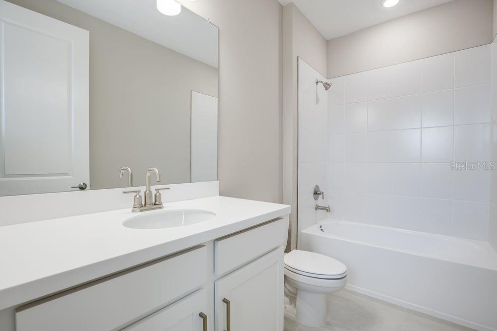 712 SKY SHADE DR — photo 17