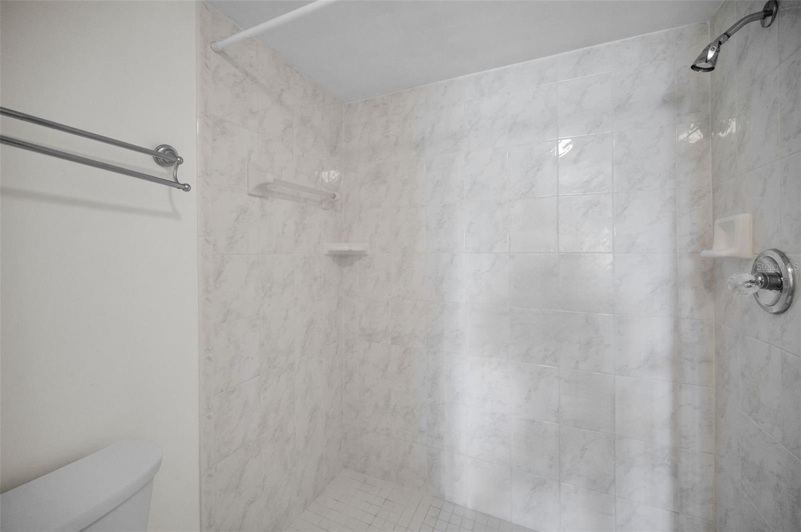 9700 STARKEY RD #228 — photo 25