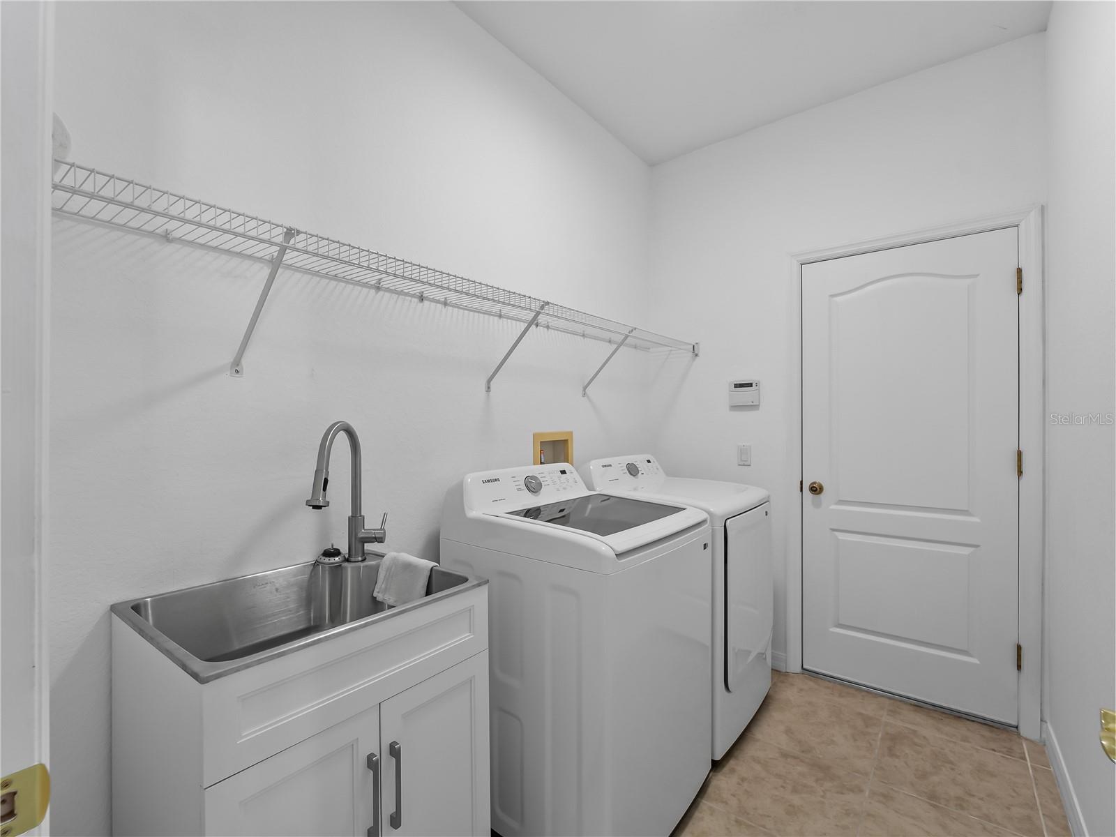 11631 DANCING RIVER DR — photo 54