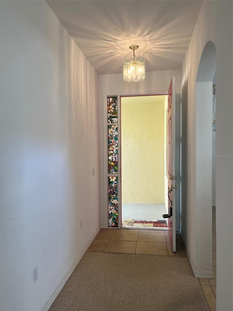 7211 CLEOPATRA DR — photo 3