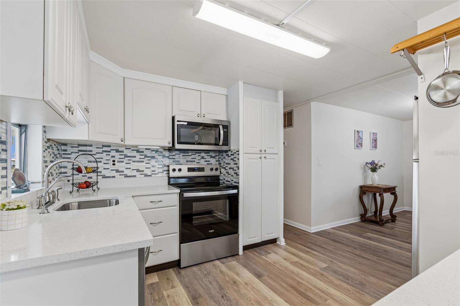 7186 MOUNT ARLINGTON DR NE #421 — photo 9