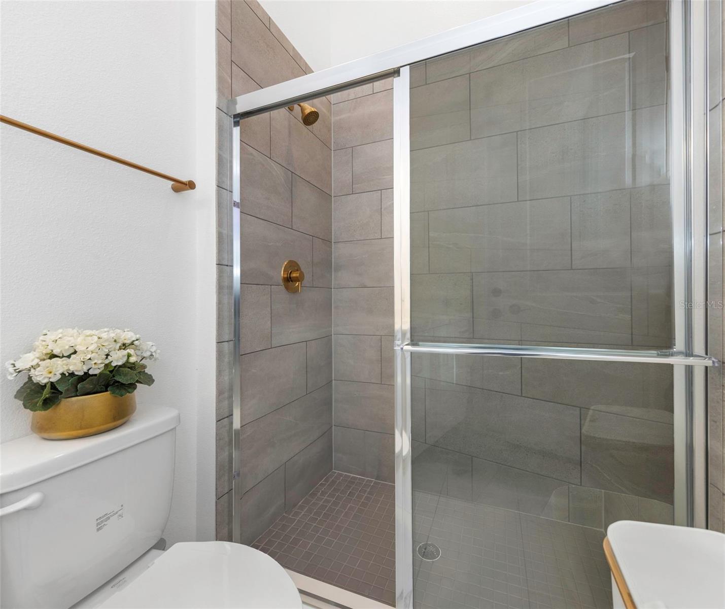 1016 SIGNET DR — photo 43