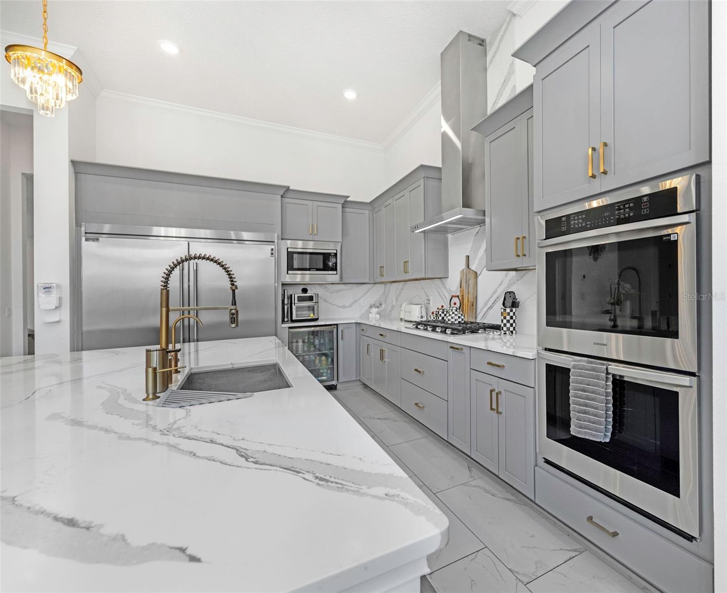 1016 SIGNET DR — photo 17