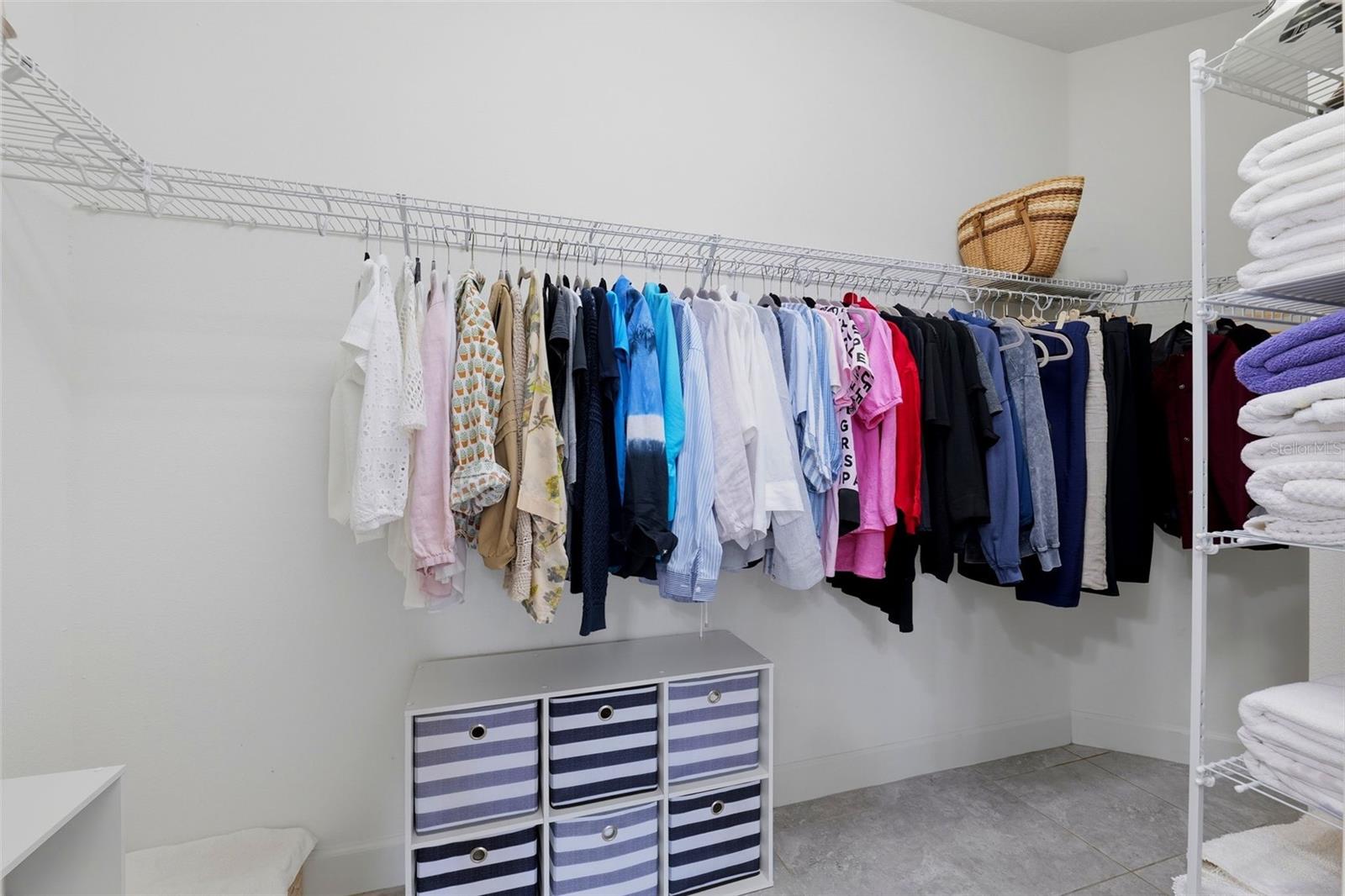 8412 ALBERATA VISTA DR — photo 10