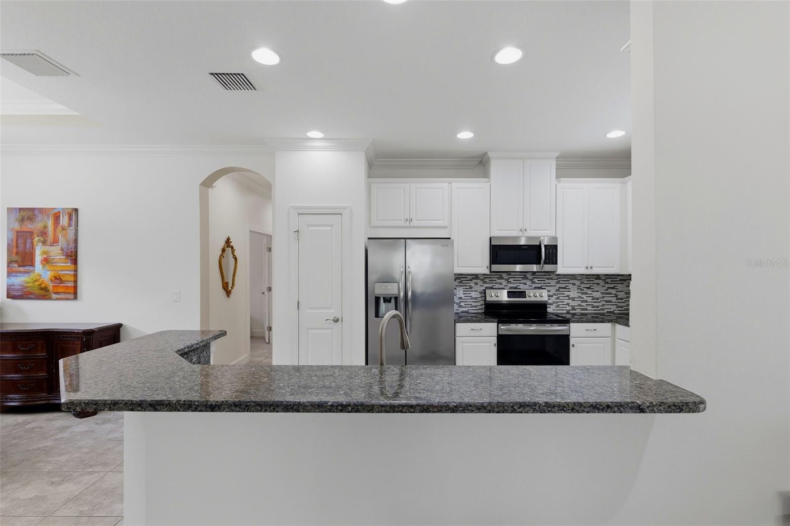 8412 ALBERATA VISTA DR — photo 18