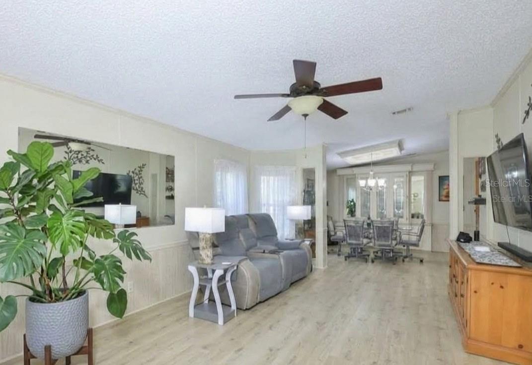 192 S PORT ROYAL LN — photo 7