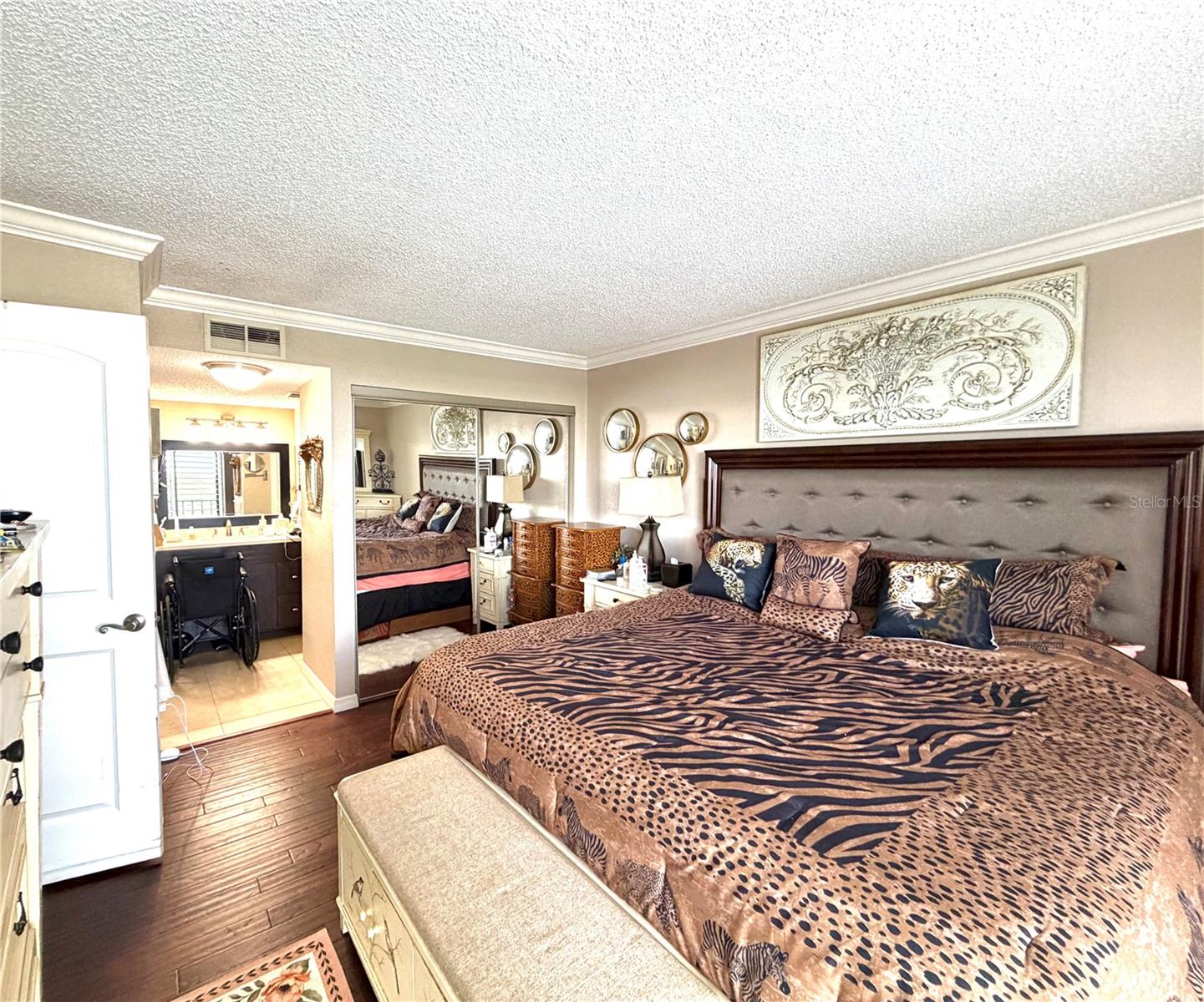 1000 COVE CAY DR #4D — photo 31