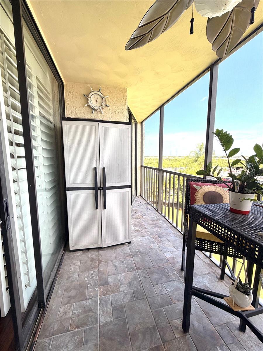 1000 COVE CAY DR #4D — photo 38