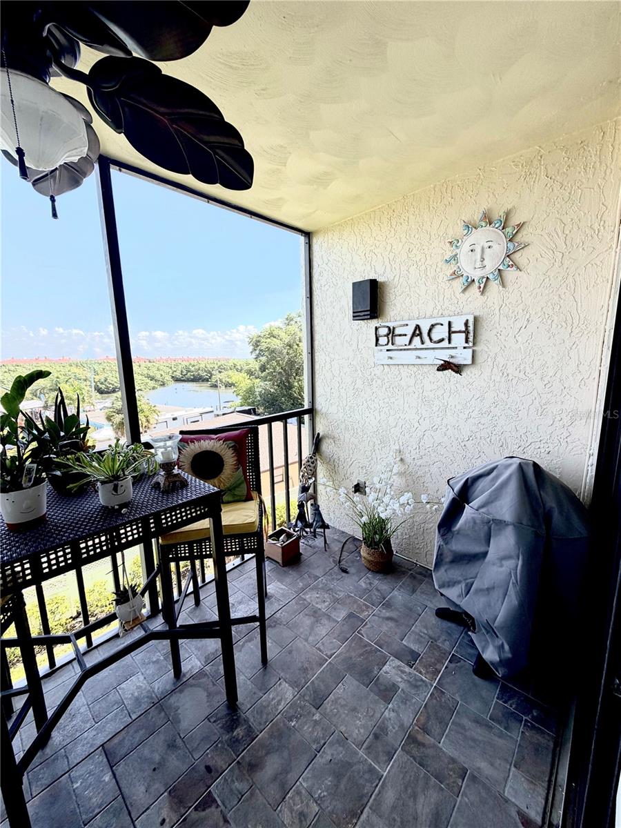 1000 COVE CAY DR #4D — photo 40