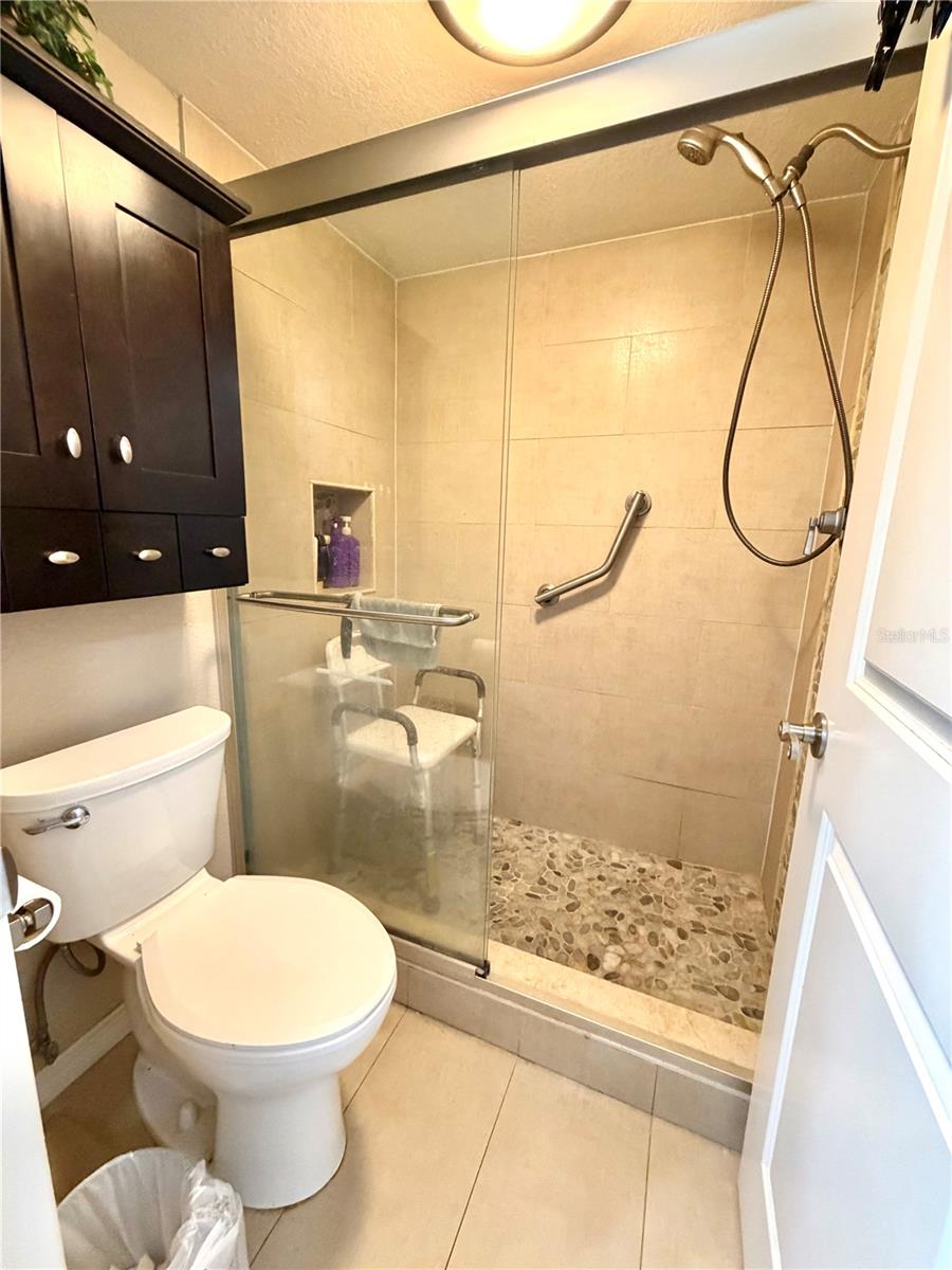 1000 COVE CAY DR #4D — photo 35
