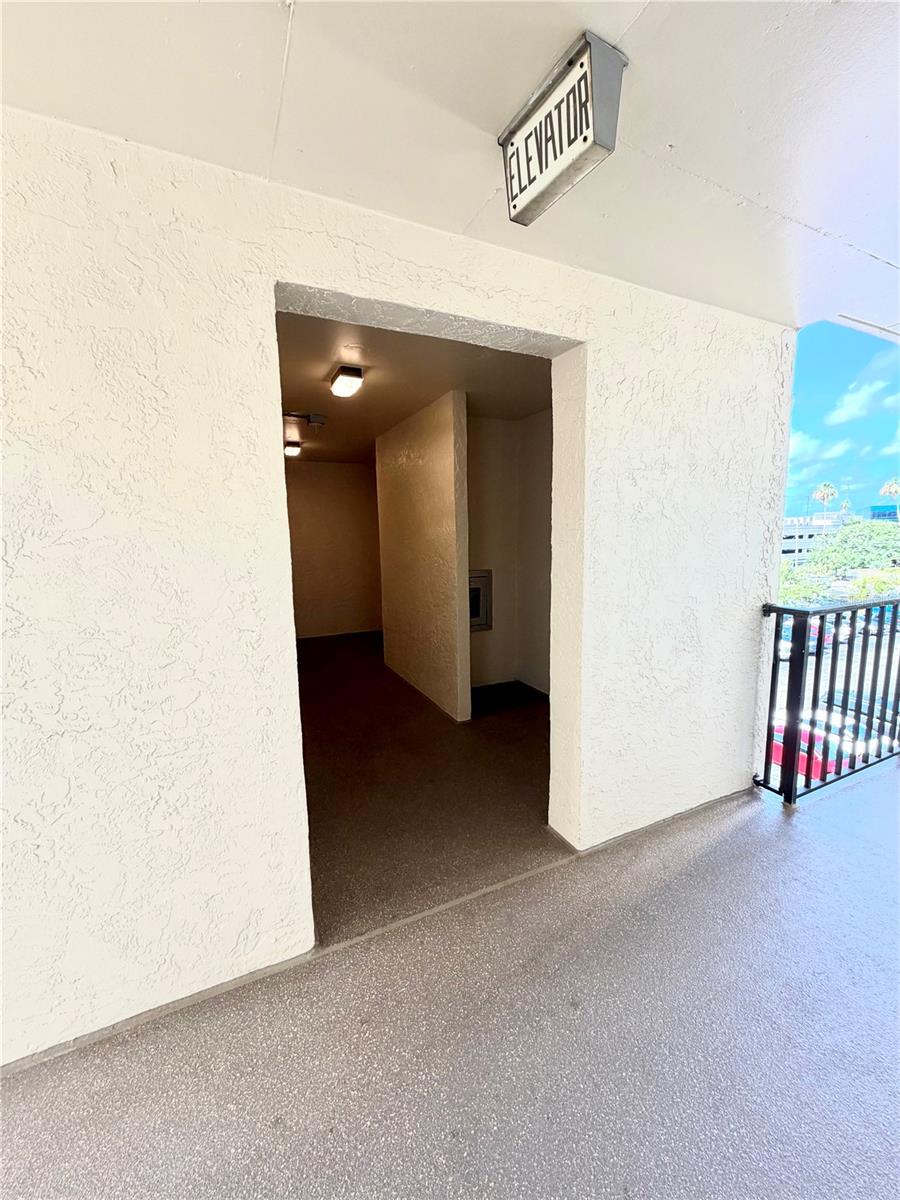 1000 COVE CAY DR #4D — photo 5