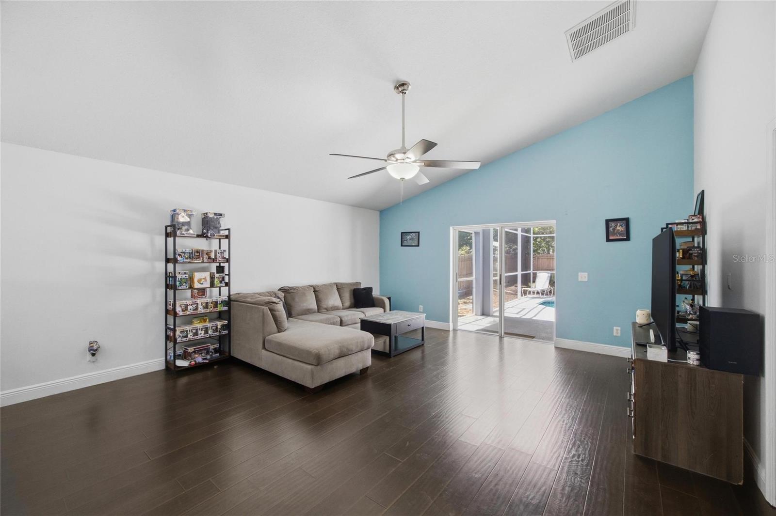 7611 WILTSHIRE PARK PL — photo 7