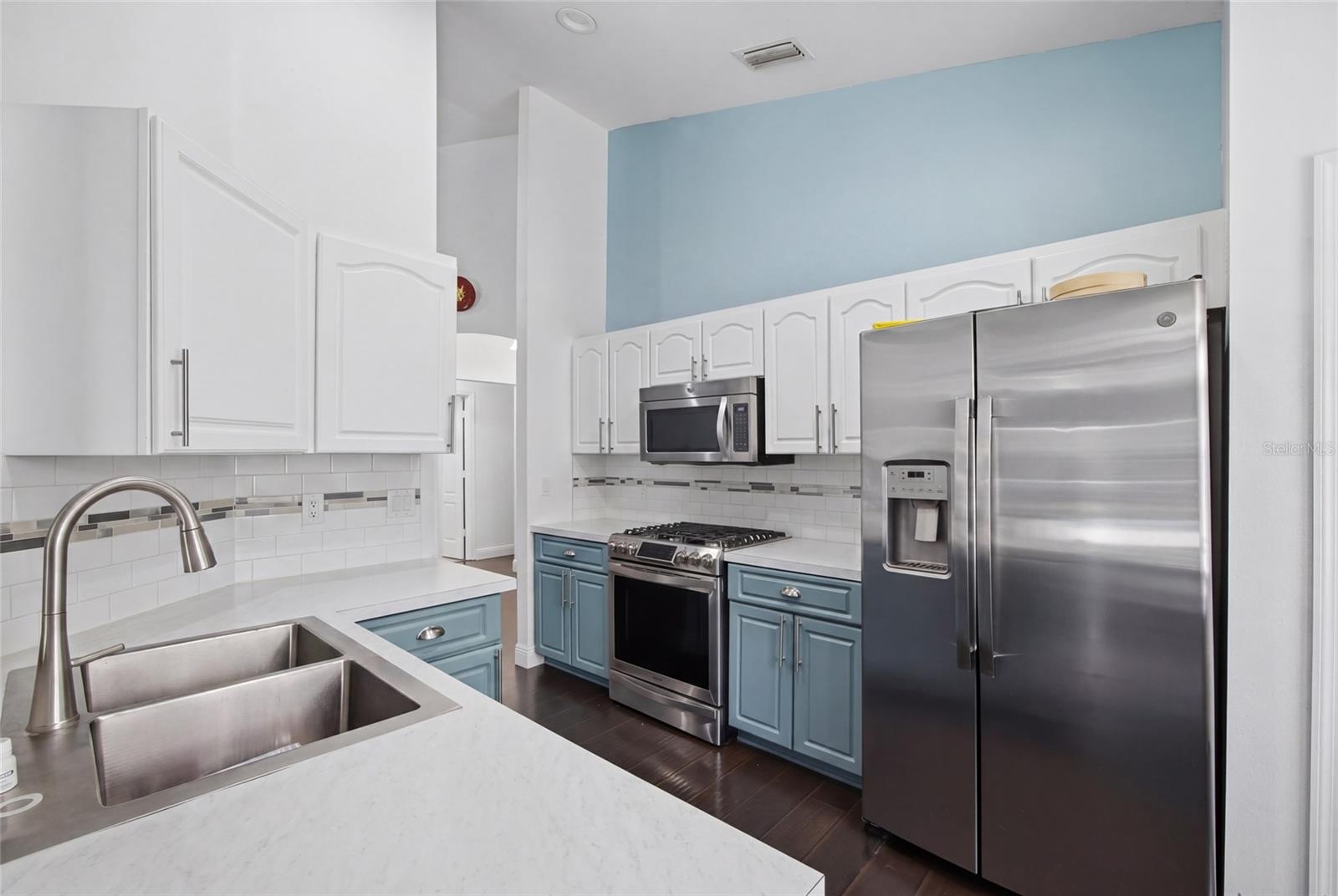 7611 WILTSHIRE PARK PL — photo 11