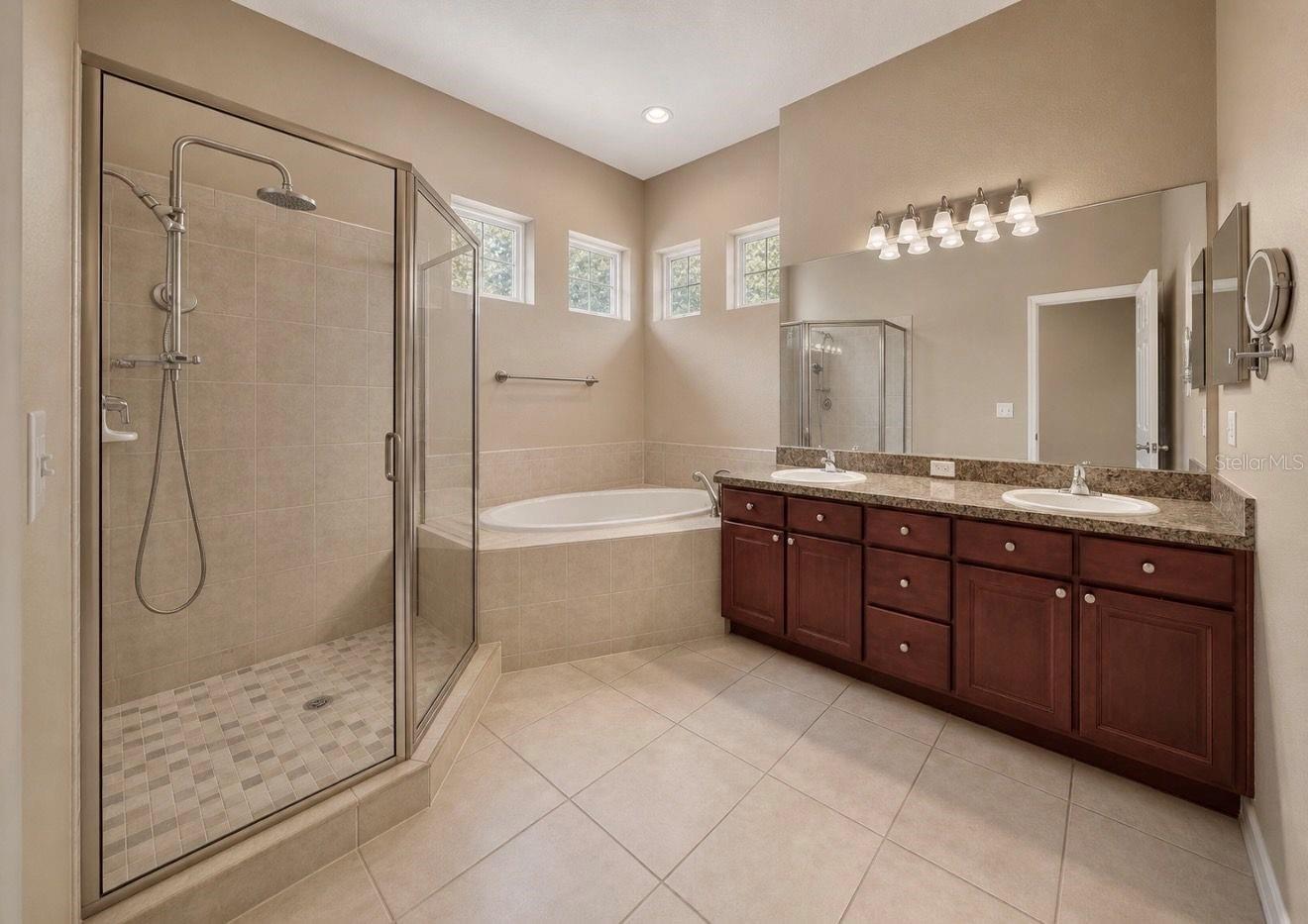 7539 TAMARIND AVE — photo 14
