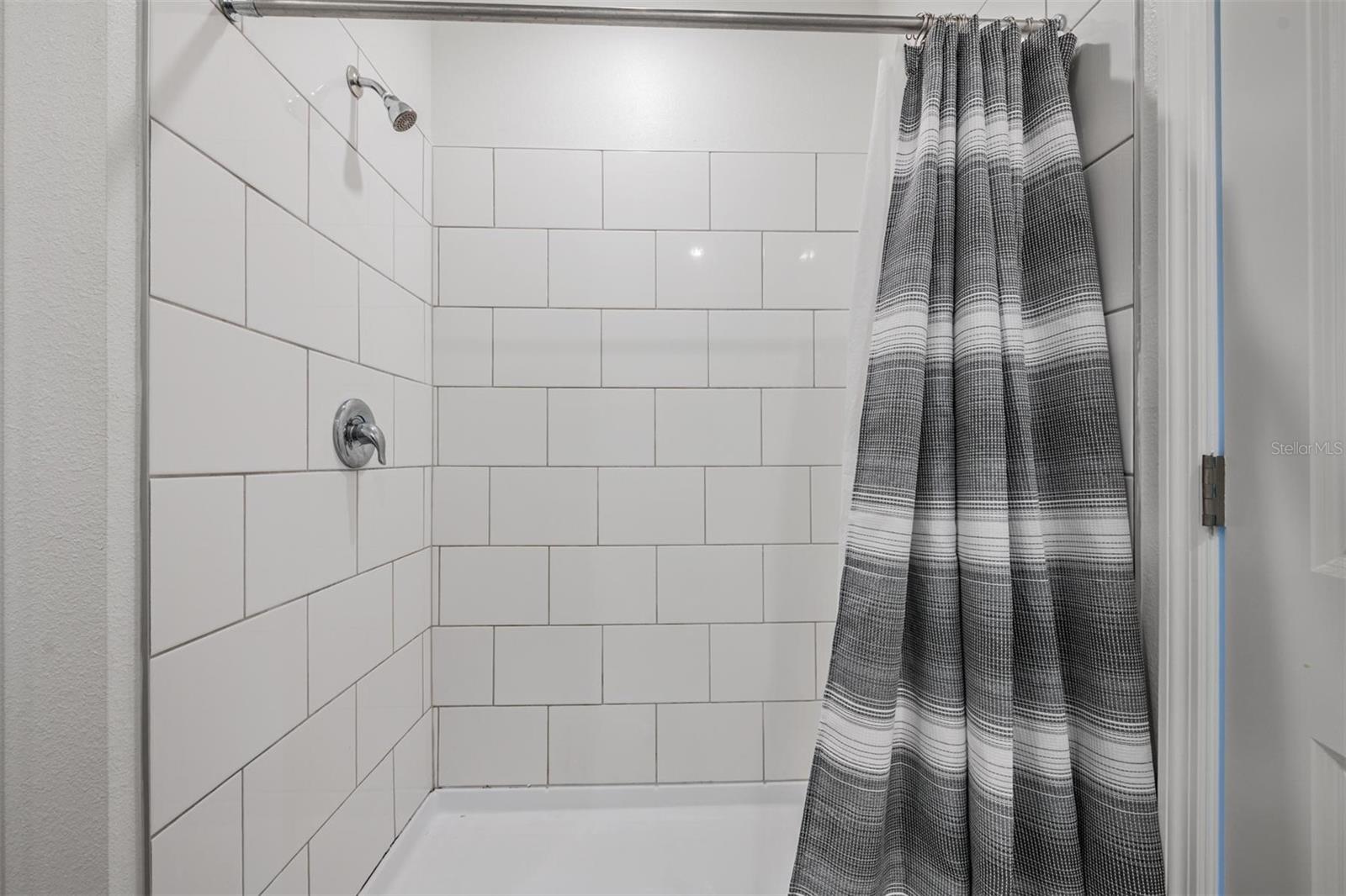 2515 VICTORIOUS FALLS AVE — photo 28