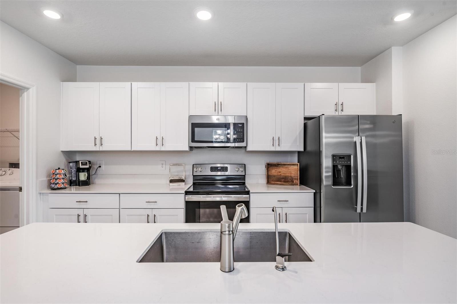 2515 VICTORIOUS FALLS AVE — photo 7