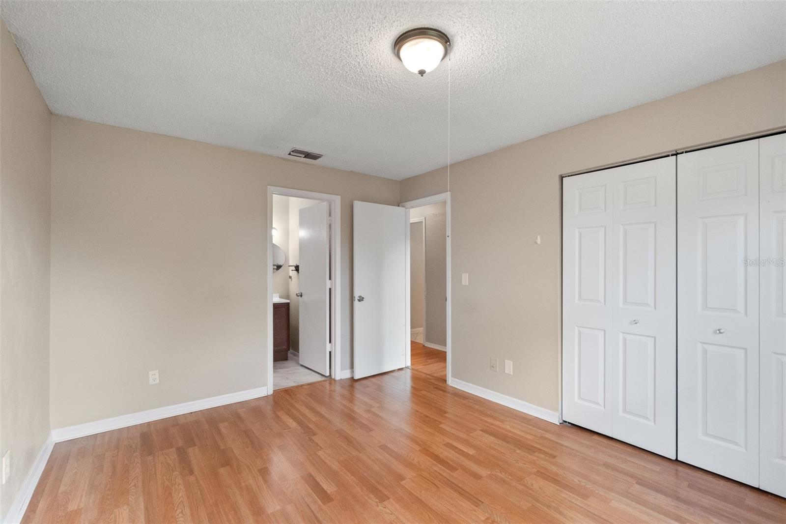 2662 MEGAN CT — photo 18
