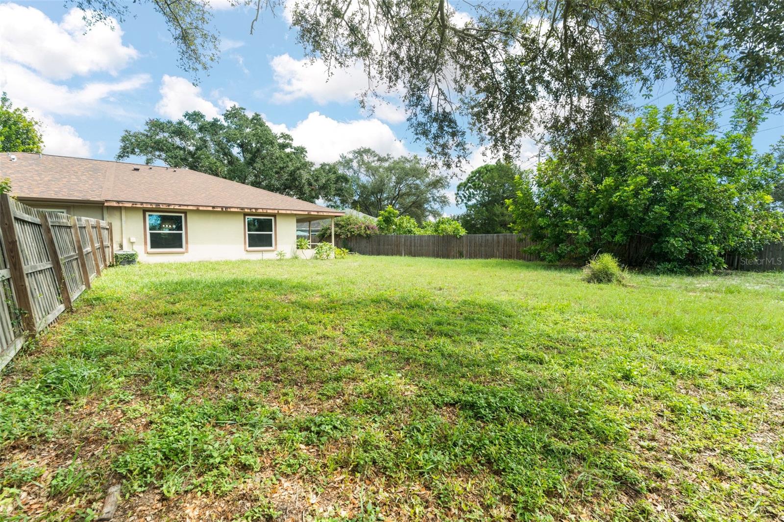 2662 MEGAN CT — photo 24