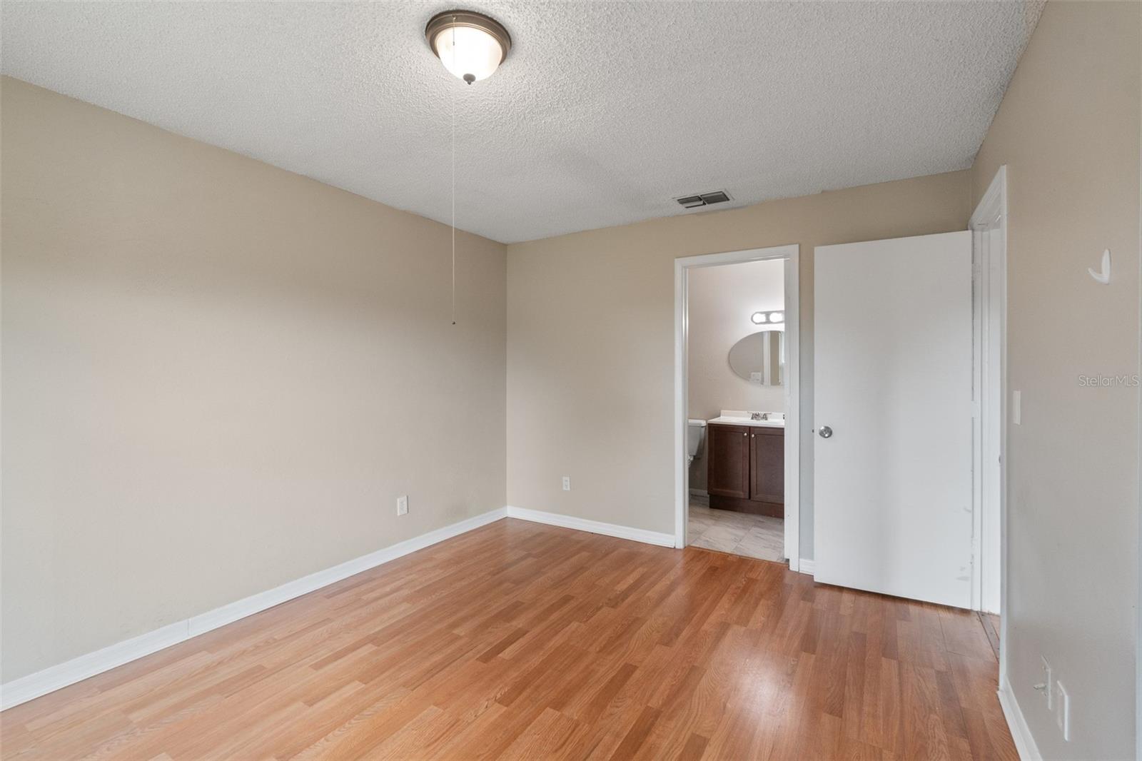 2662 MEGAN CT — photo 19