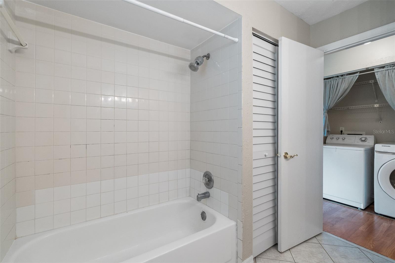 2662 MEGAN CT — photo 22