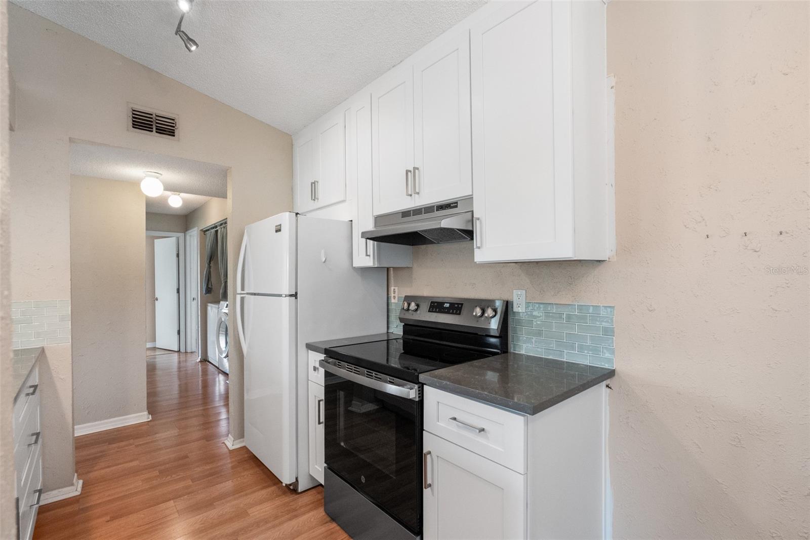 2662 MEGAN CT — photo 6