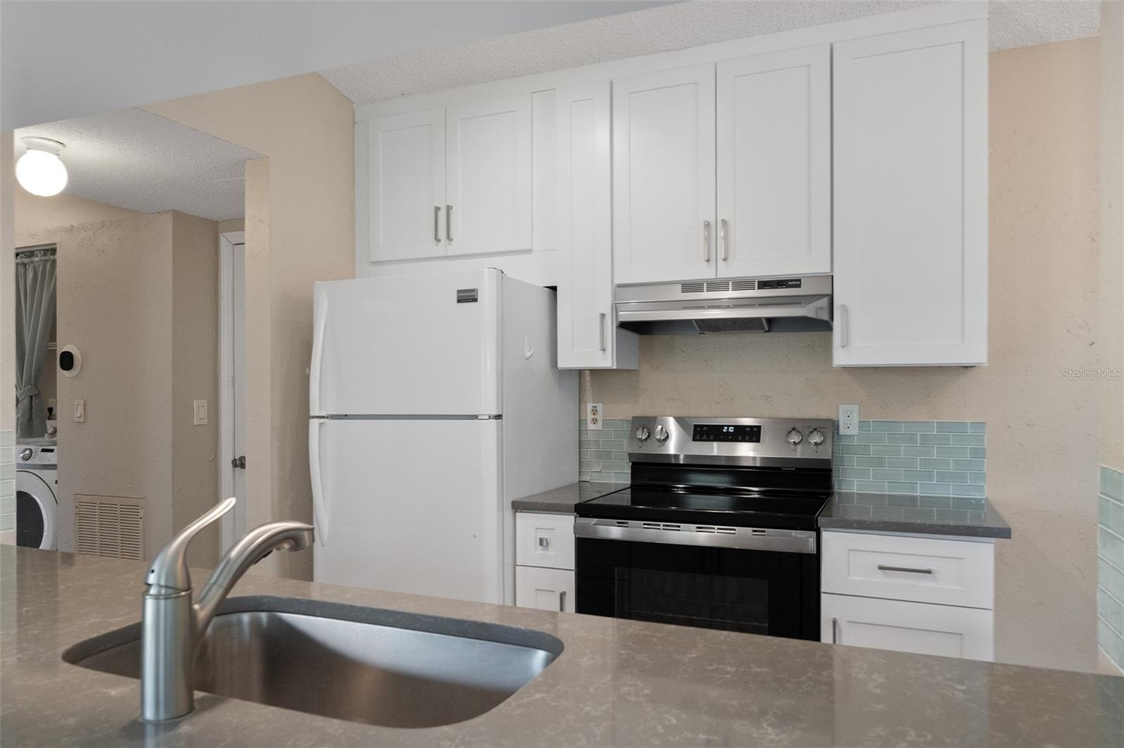 2662 MEGAN CT — photo 5