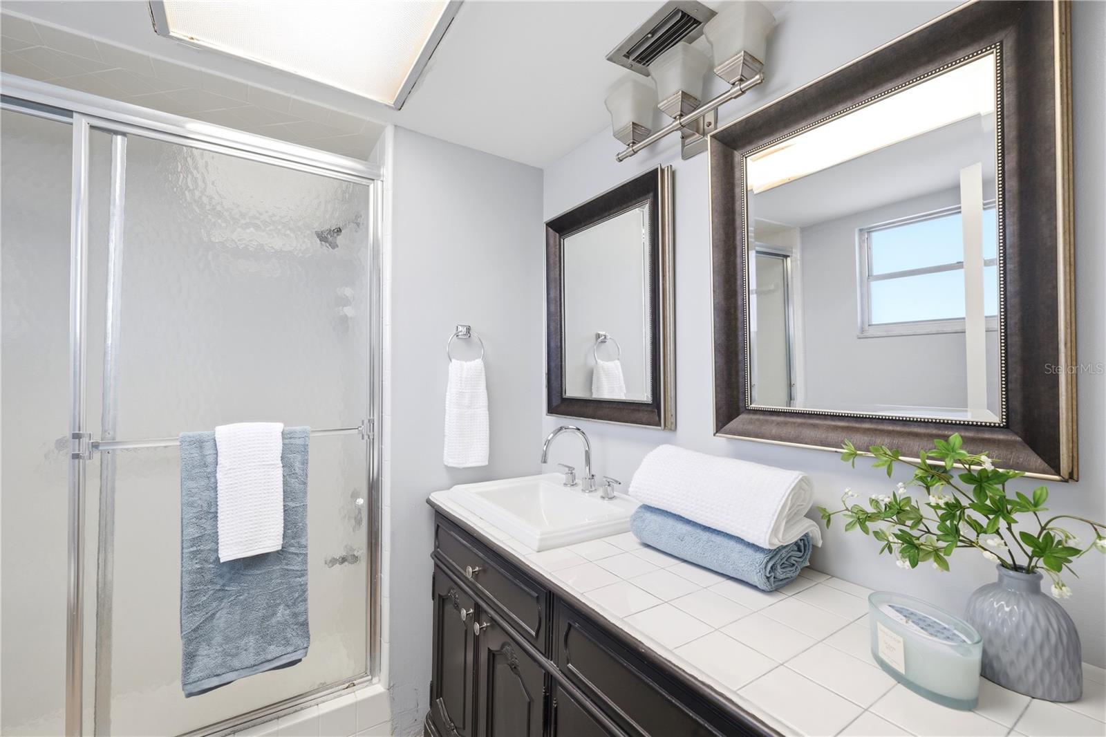5108 BRITTANY DR S #506 — photo 40
