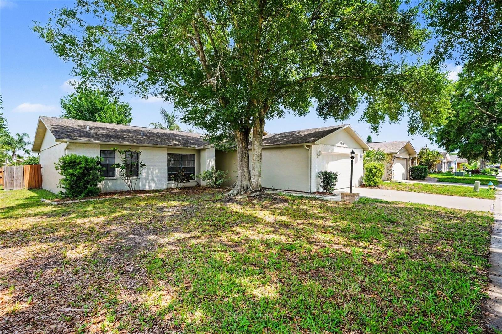 4816 W ADDAX DR — photo 2