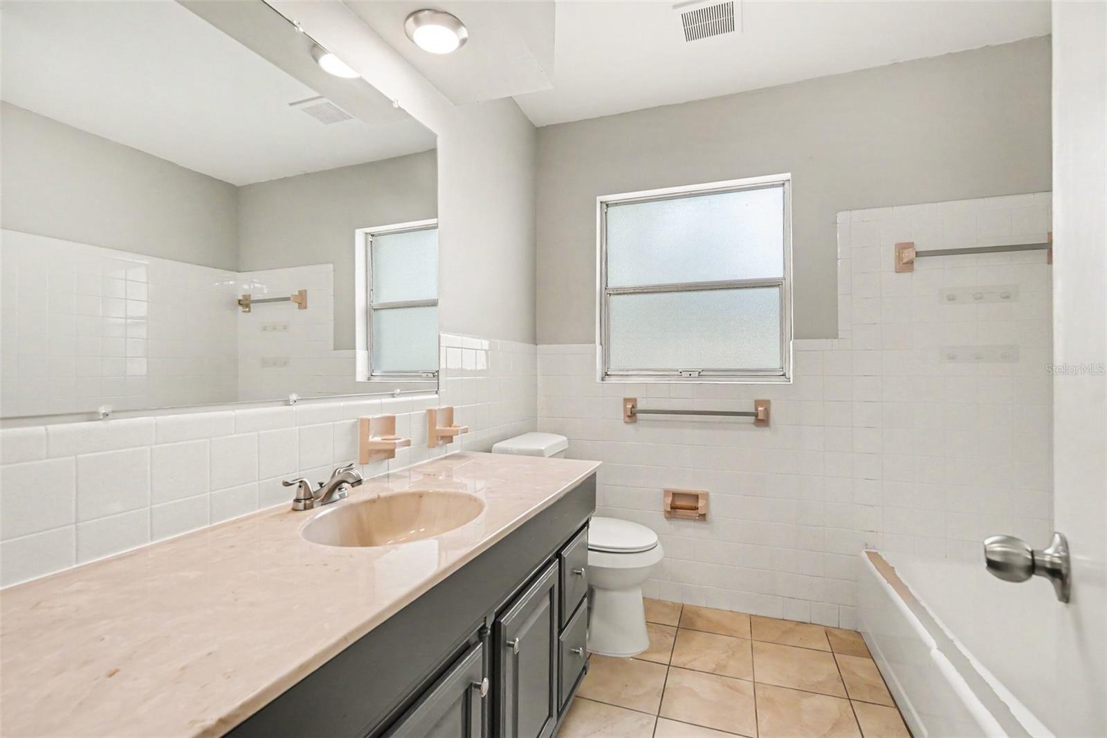 714 COULTER PL — photo 18