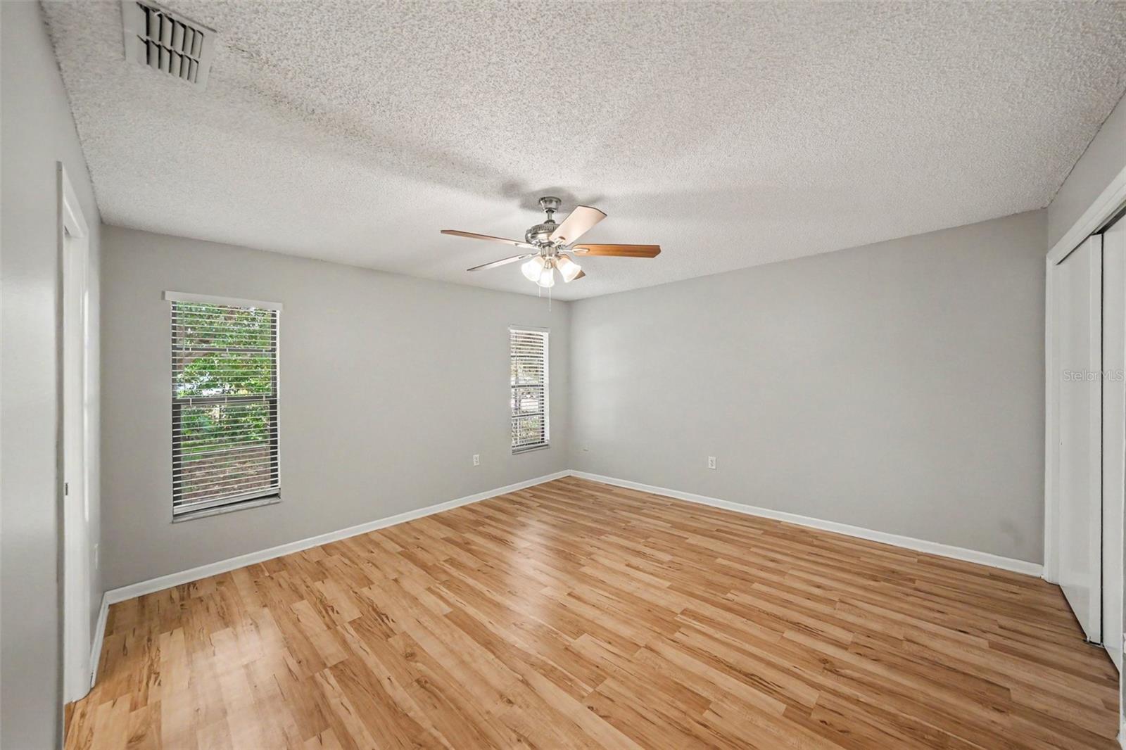 11424 SCALLOP DR — photo 15