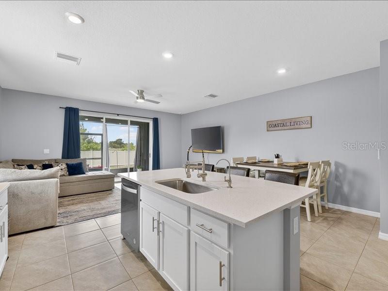 416 MANGROVE SHADE CIR — photo 14