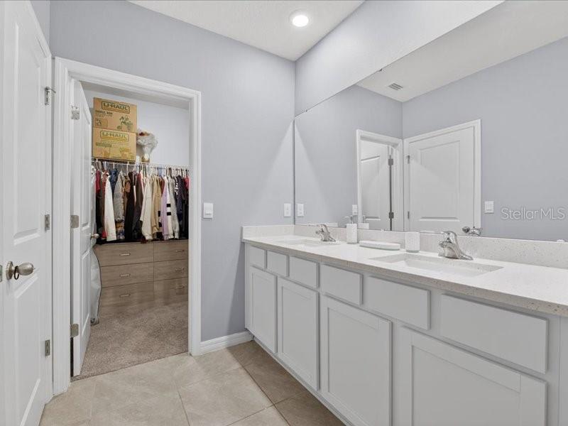 416 MANGROVE SHADE CIR — photo 38