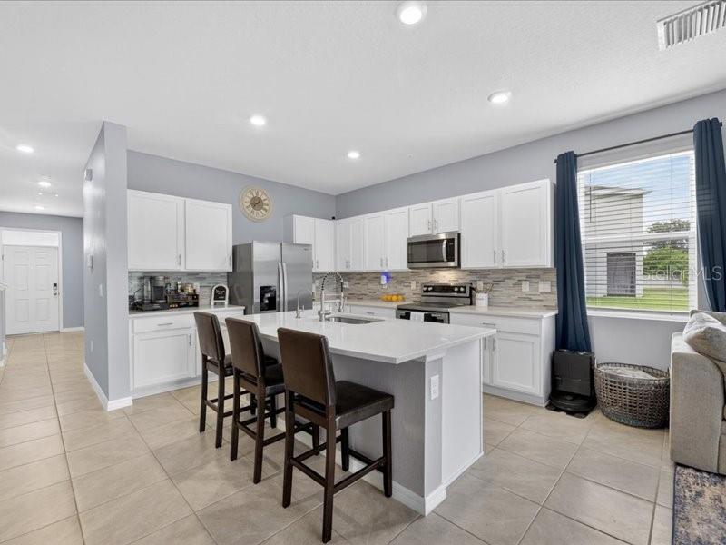 416 MANGROVE SHADE CIR — photo 18