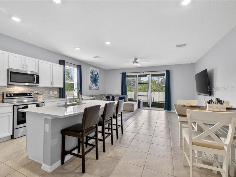416 MANGROVE SHADE CIR — photo 8
