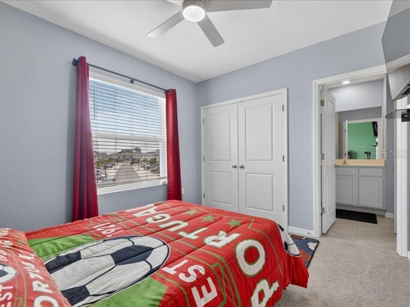 416 MANGROVE SHADE CIR — photo 45