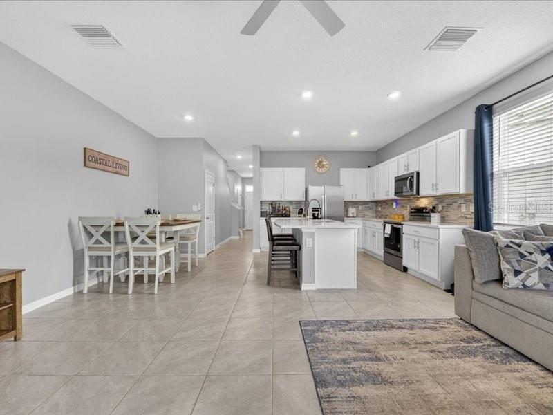 416 MANGROVE SHADE CIR — photo 13