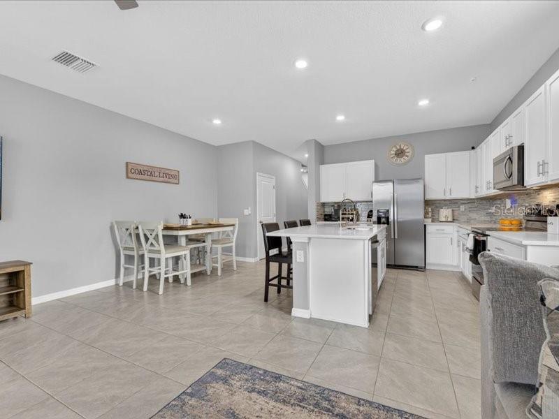 416 MANGROVE SHADE CIR — photo 21