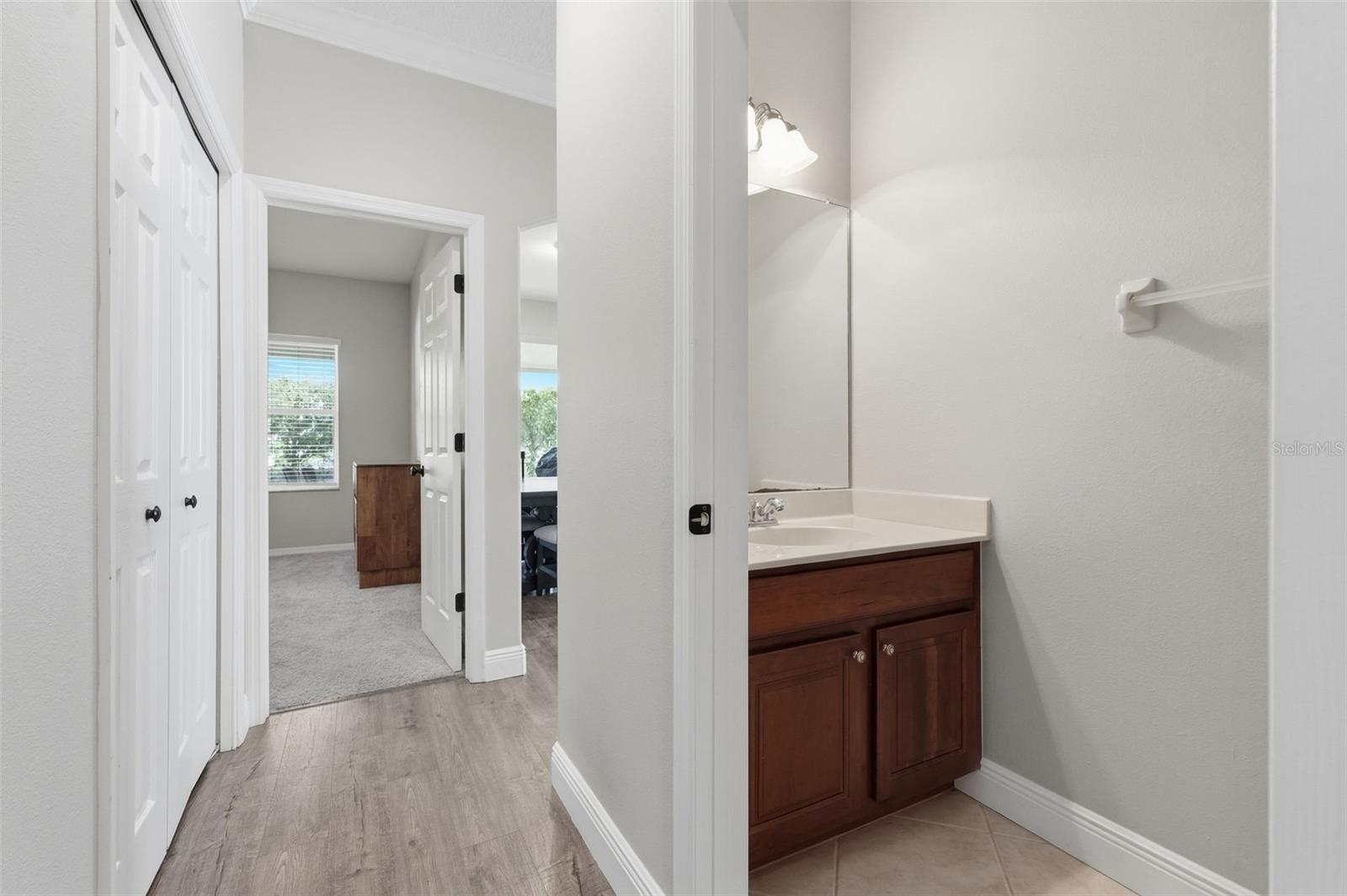 8836 CAMERON CREST DR — photo 9