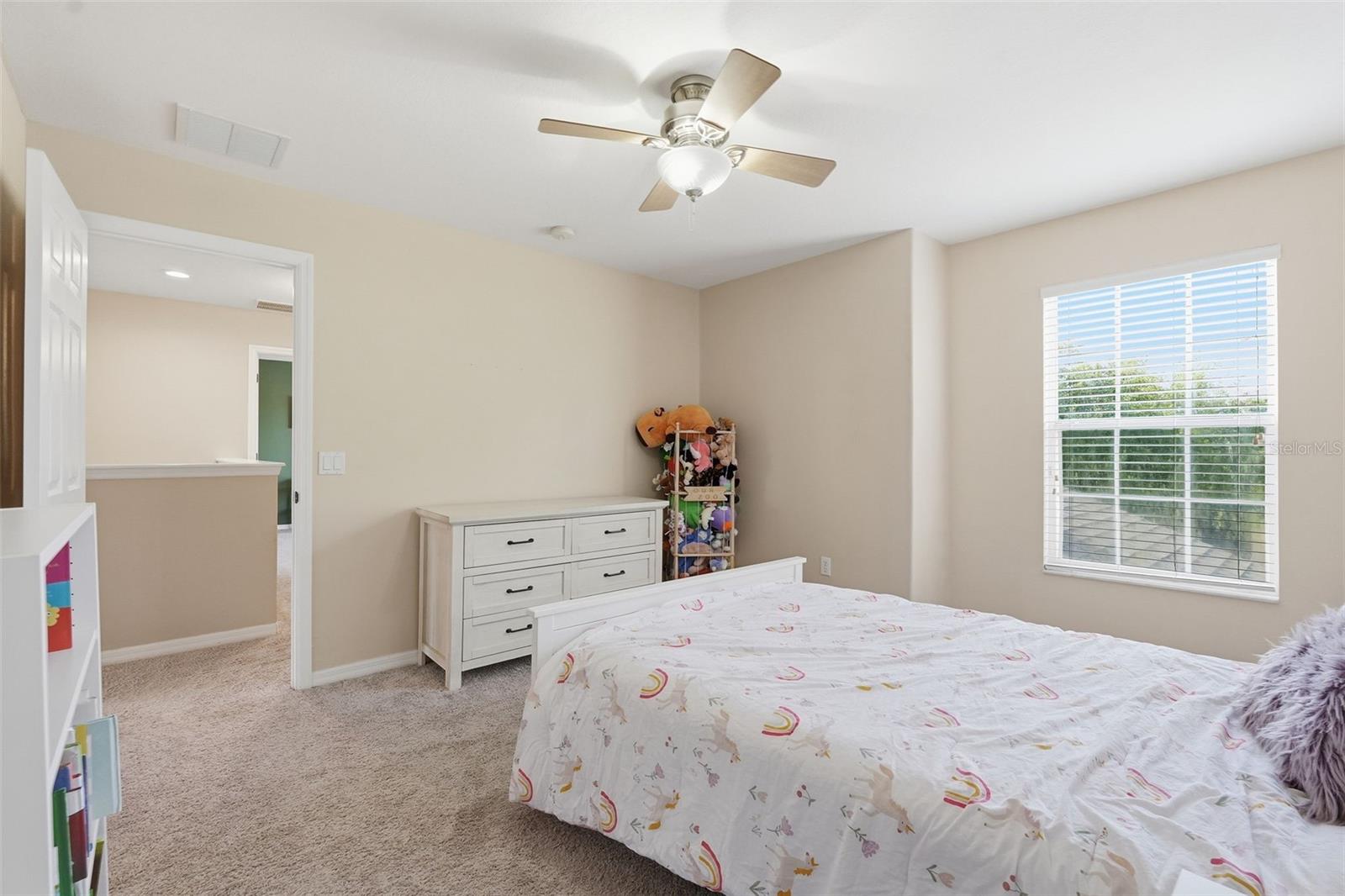 8836 CAMERON CREST DR — photo 32