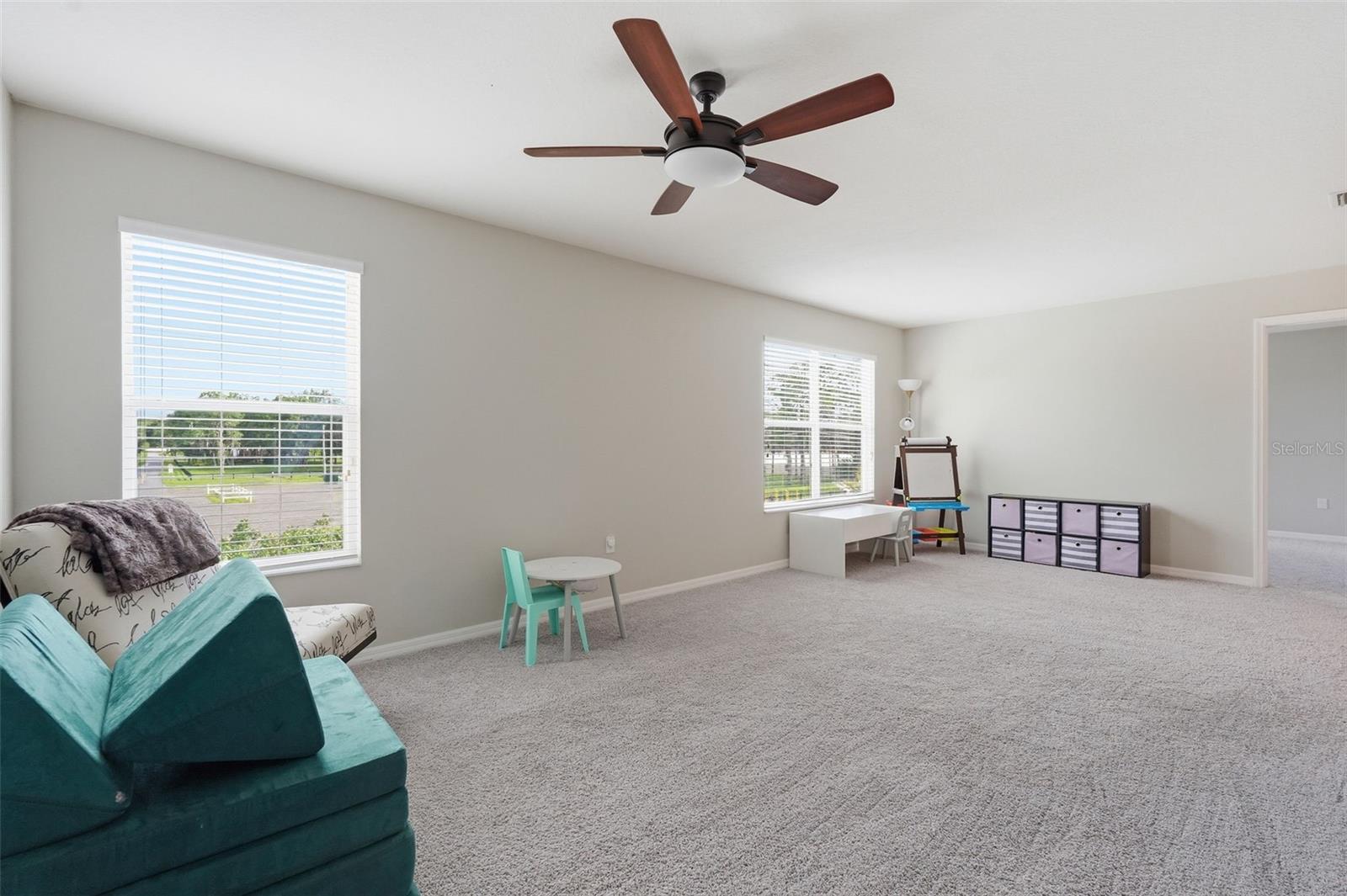 8836 CAMERON CREST DR — photo 25