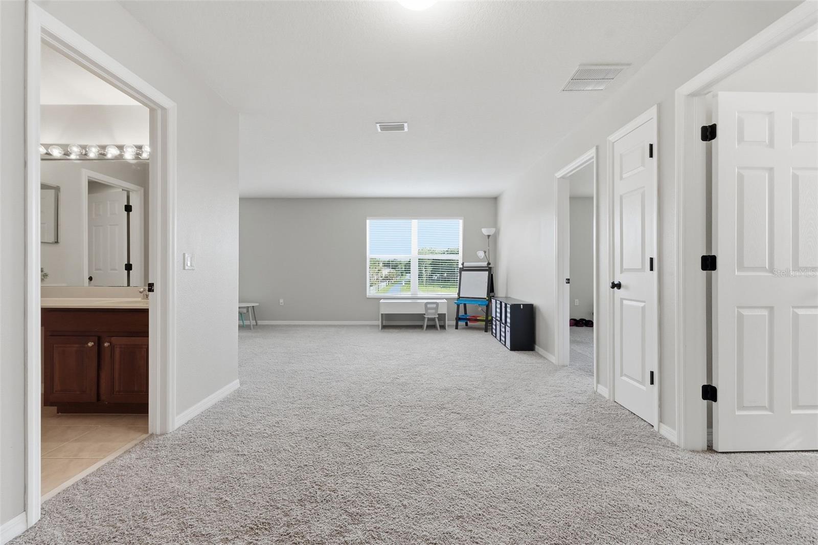 8836 CAMERON CREST DR — photo 30