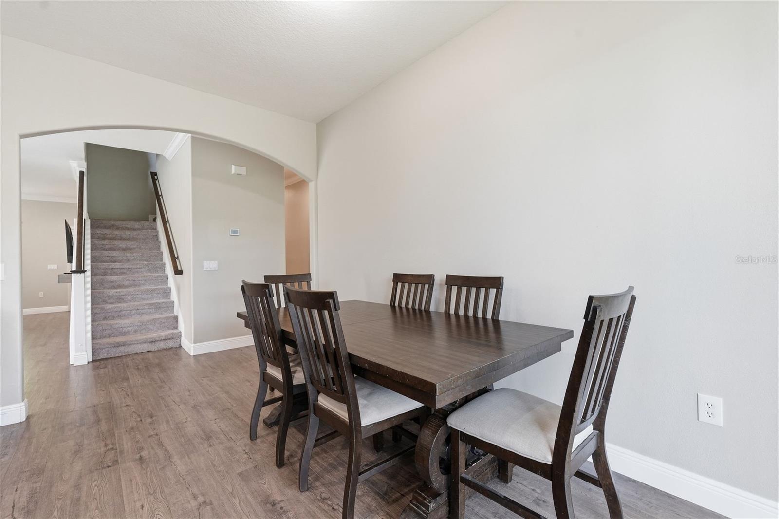 8836 CAMERON CREST DR — photo 17