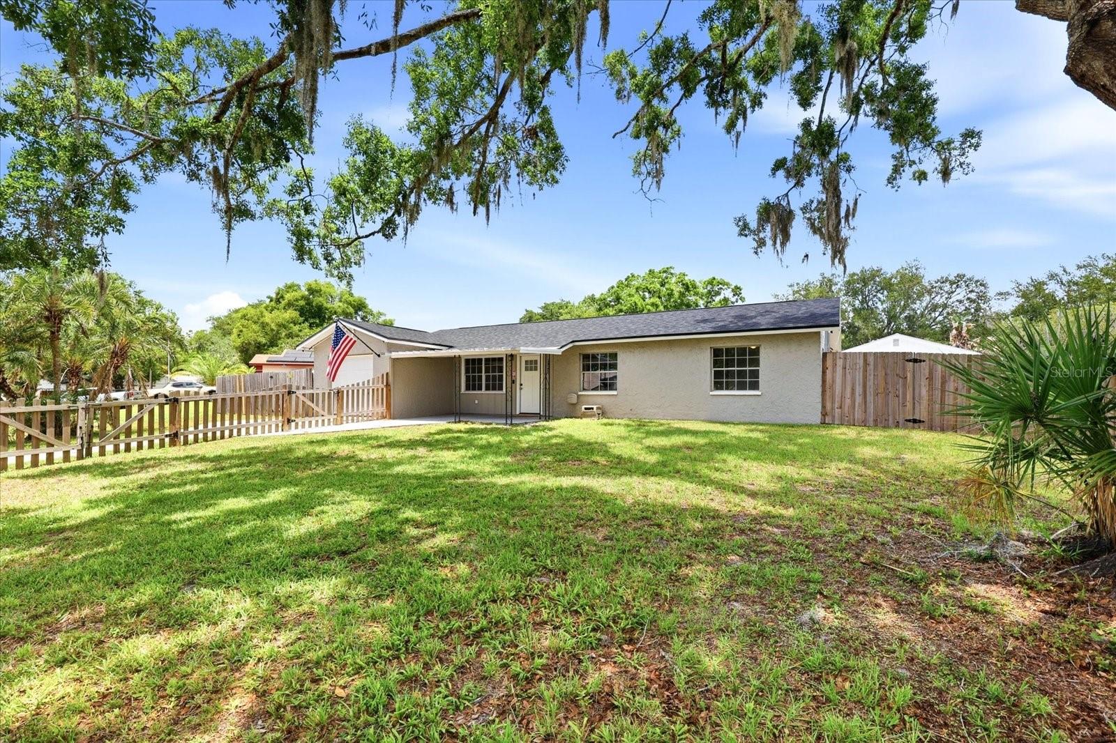 2429 MARTHA LN — photo 29