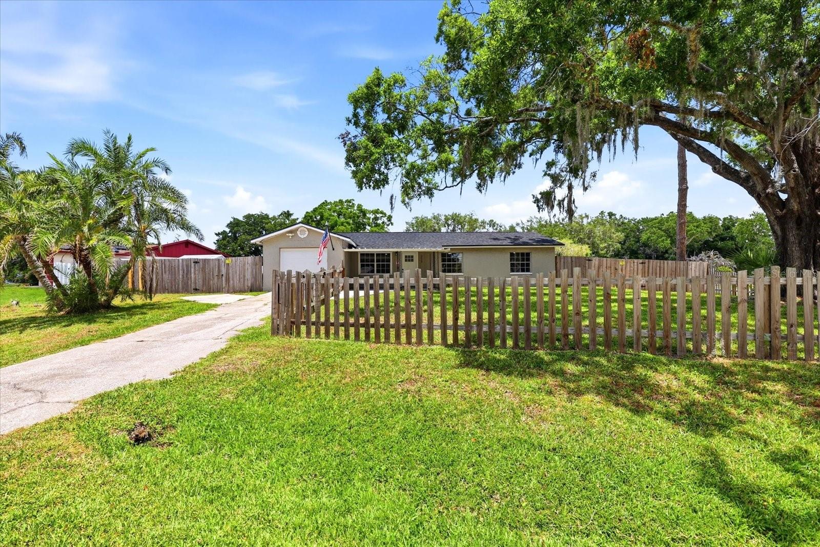 2429 MARTHA LN — photo 30