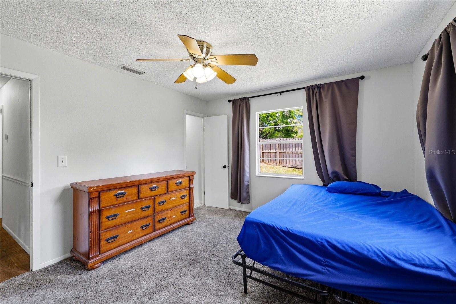 2429 MARTHA LN — photo 16