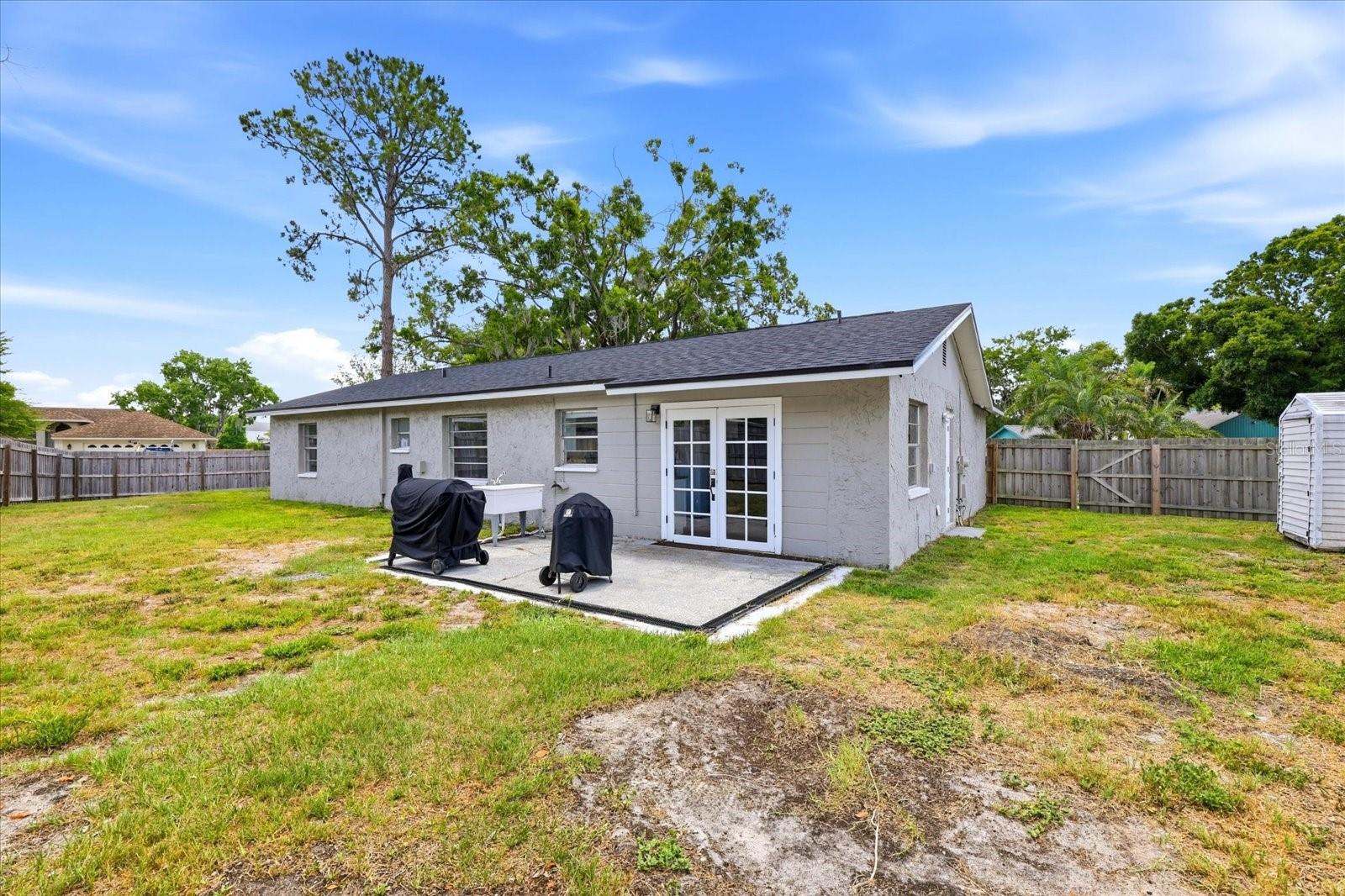 2429 MARTHA LN — photo 24