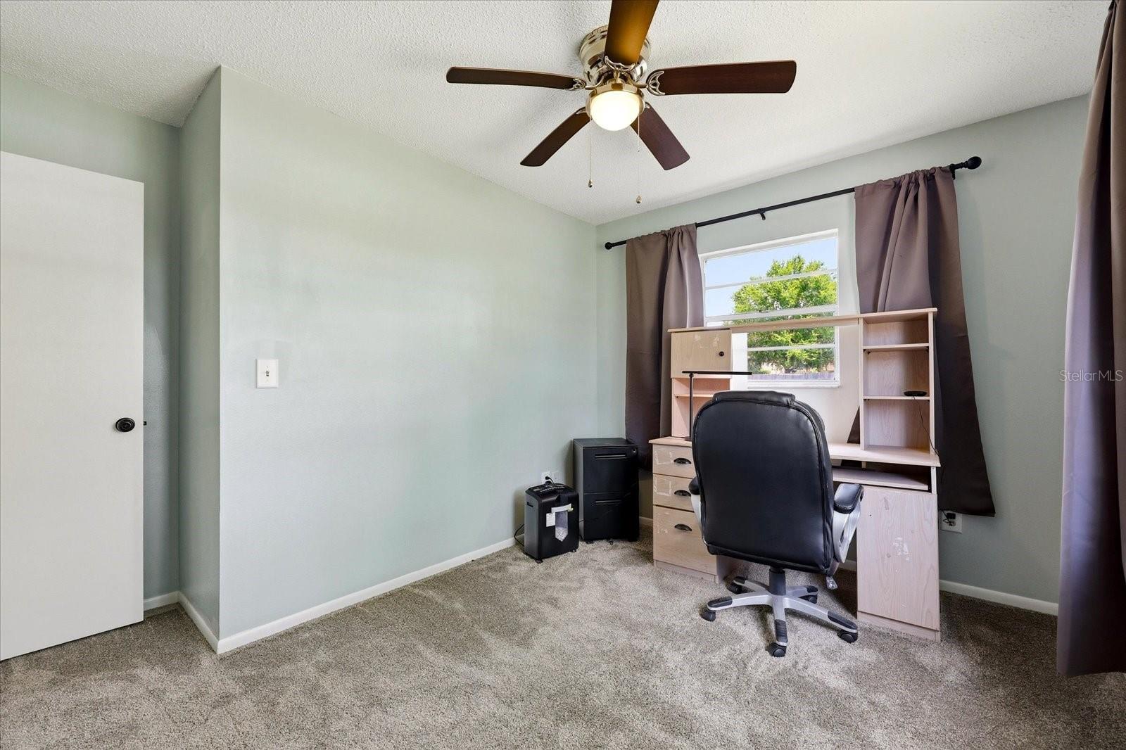 2429 MARTHA LN — photo 22